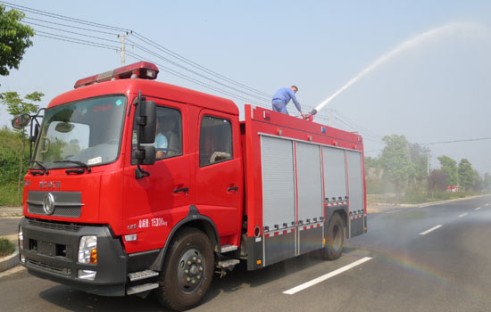 東風(fēng)天錦消防車