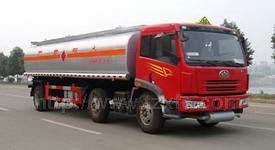 解放前四后四油罐車(chē)圖片